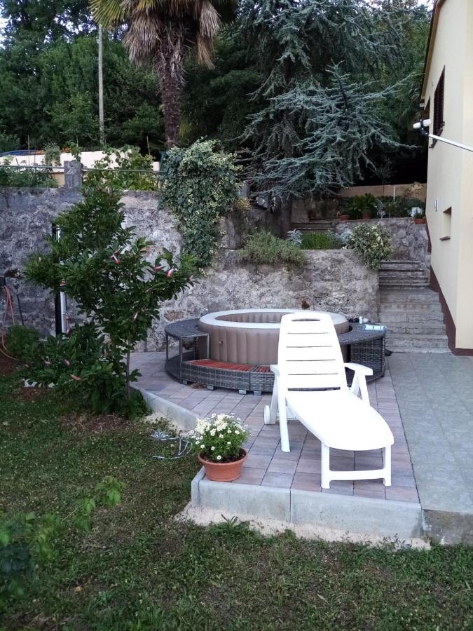 Apartman Lori Lovran Exterior photo